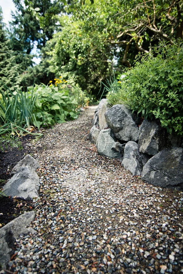 Apple - gravel Stone Beds_Basalt